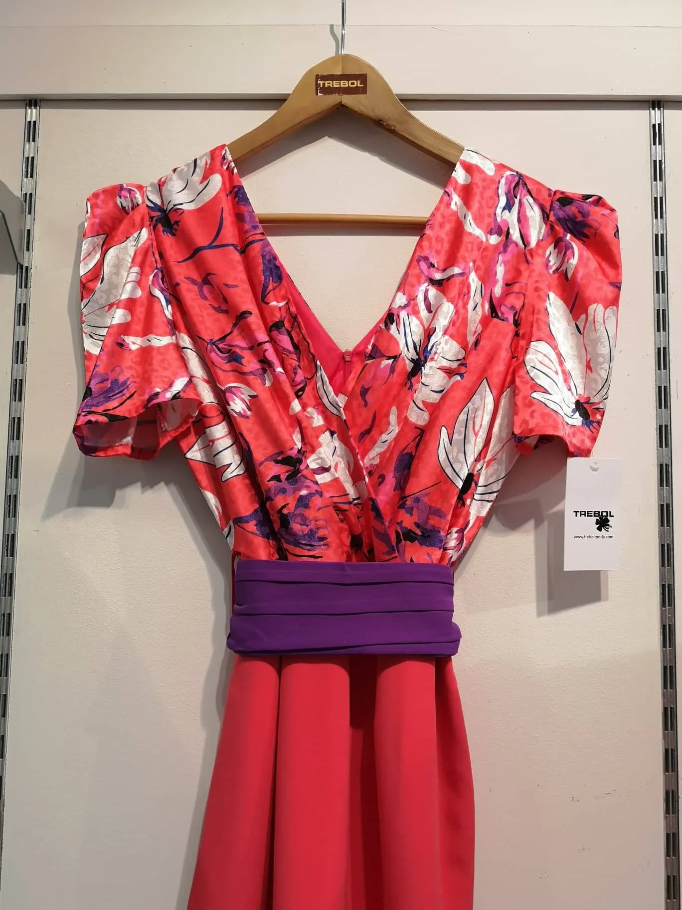 Vestido con mangas cortas